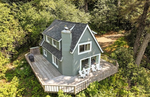 Roads End Cottage | The Cottage – Oceanview Hideaway