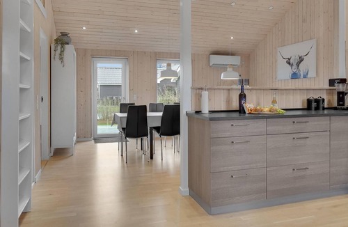 Pøt Strandby House | The cottage offers enough space even for a large family, even two families on vacation together.
