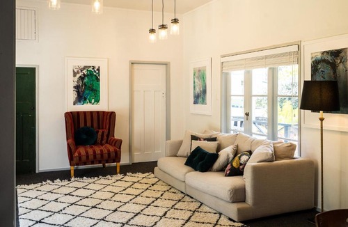 Russell House | The Cottage on Beresford