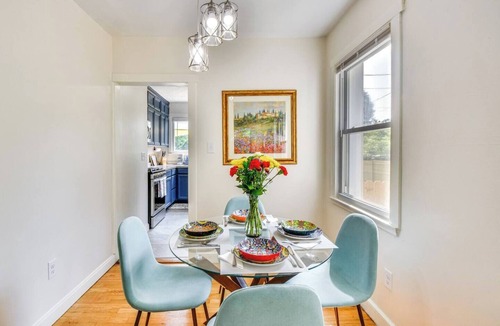 Seneca House | The Cottage on Corinth