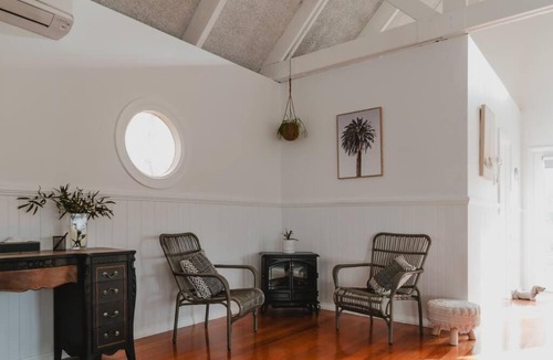 Tatura Apartment | The Cottage on Dhurringile