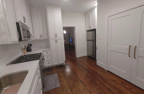 Brenham Cottage | The Cottage on Main