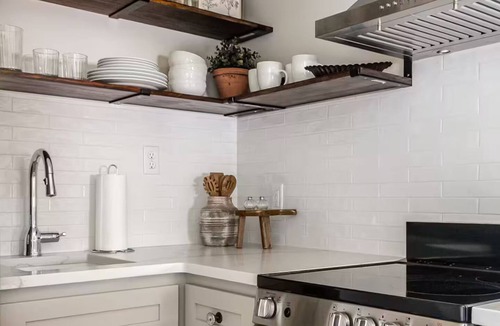 Mason House | The Cottage on Regan