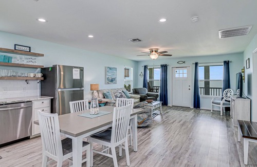 Rockport House | The Cottage on Salt Lake | Private Dock, Grill & Yard | Near Beach