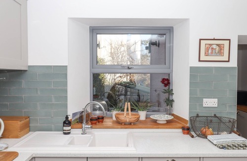 Chagford Cottage | The Cottage on The Square