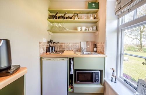 Linton House | The Cottage Vineyard