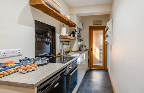 Brampton House | The Cottage - West Hall