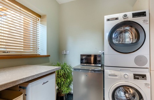 Brampton House | The Cottage - West Hall