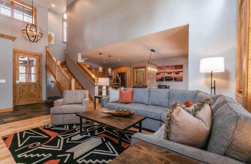Truckee House | The Cottages, Summer Escape - Golf, Pool & Family Fun - 3-Bedroom