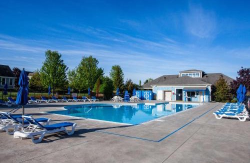 Cherry Valley House | The Cottontail - 6 Meadowview Lane