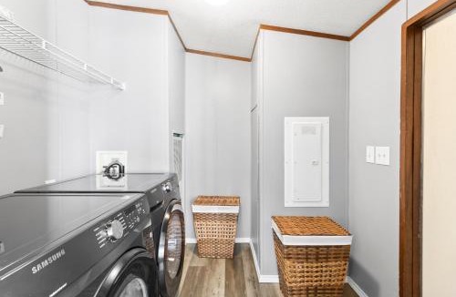 Huntsville House | The Country Haven - Peaceful Mobile Home Escape