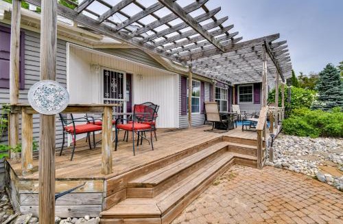 Kalkaska House | 'The Country House' - Kalkaska Retreat w/Fire Pit