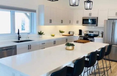 Prince Edward House | The County Stay - Bloomfieldn