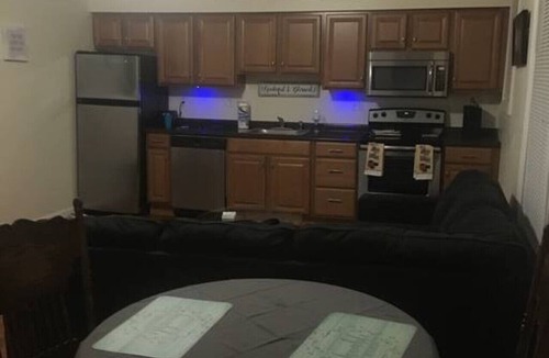 Niskayuna Apartment | The couples home with free wifi