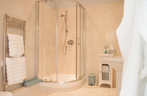 Shelsley Walsh Bed & Breakfast | The Court House