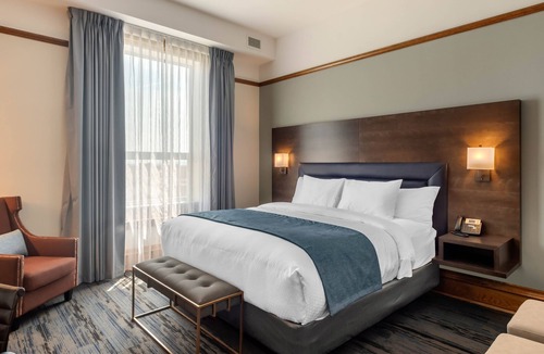 Thunder Bay Hotel | The Courthouse Hotel, an Ascend Collection Hotel