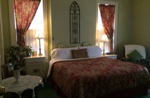 Fort Scott Hotel | The Courtland Hotel and Day Spa