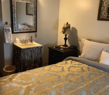 Fort Scott Hotel | The Courtland Hotel & Spa