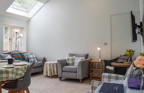 Helmdon House | The Courtyard