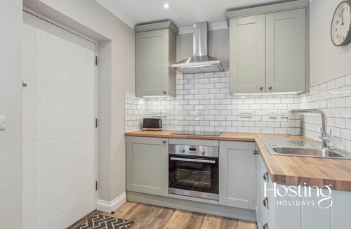 Henley-on-Thames Apartment | The Courtyard Apartments - Thyme