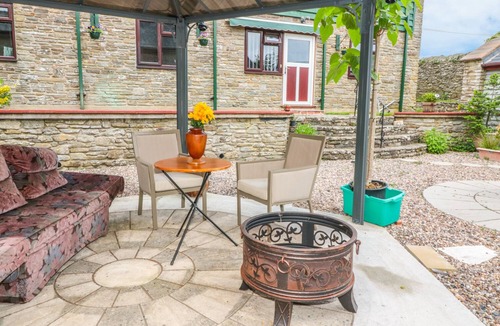 Kington Cottage | The Courtyard