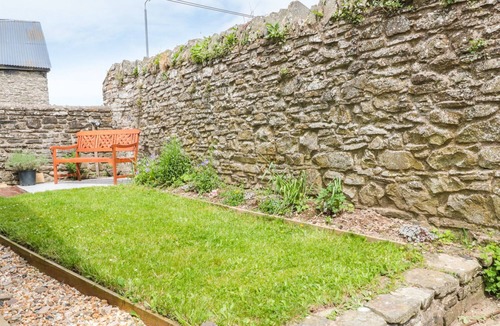 Kington Cottage | The Courtyard