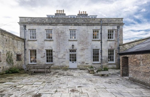 Holworth House | The Courtyard House