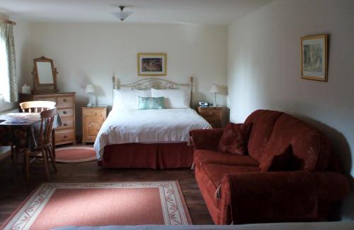 Lowestoft House | The Courtyard, Laurel Farm