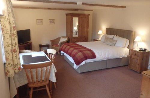 Lowestoft House | The Courtyard, Laurel Farm