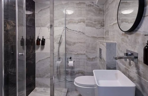 Stotfold Bed & Breakfast | The Courtyard Lodge 11 Rooms