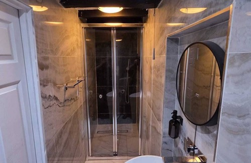 Stotfold Hotel | THE COURTYARD LODGE