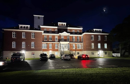 Sainte-Anne-des-Monts Hostel | The Couvent, 220 - chambre Queen + Simple
