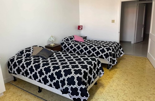 Sainte-Anne-des-Monts Hostel | The Couvent, 234 - chambre 2 lits simple