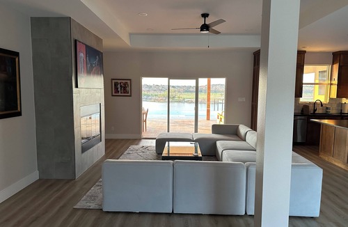 San Angelo House | The Cove at Lake NasworthynnLuxury
