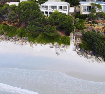 Port Fairy House | The Cove Beach Front Luxury House