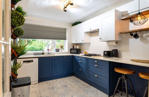 Solihull Apartment | The Cove - Free Parking