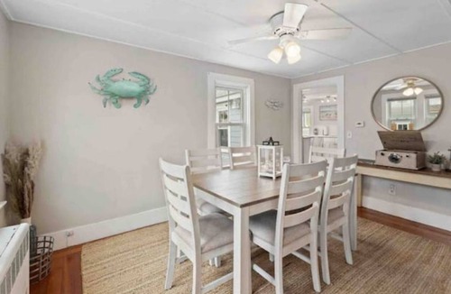 East Greenwich House | The Cove House