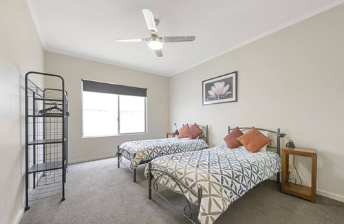 Port Hughes Hotel | The Cove, Port Hughes