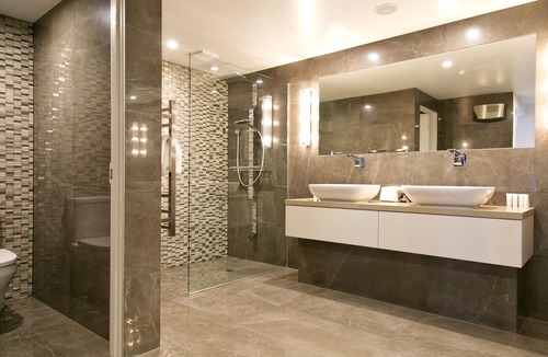 Waipahihi Hotel | The Cove Taupo