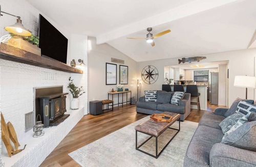 Beaver Shores House | The Coves on Beaver Lake