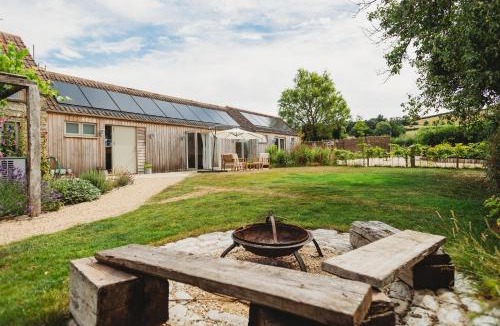 Dursley House | The Cow Byre