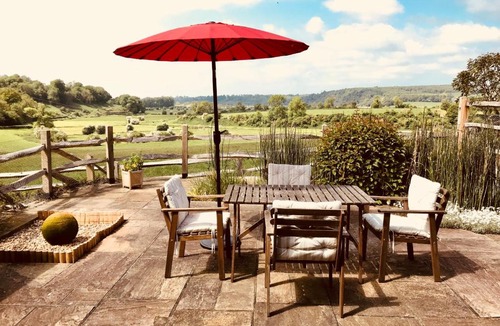 Burpham Bed & Breakfast | The Cow Hide