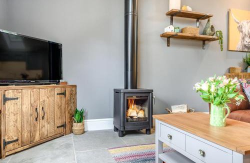 South Littleton House | The Cow Shed - Uk38575