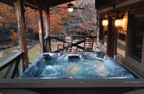 Goldbond Cabin | The Cowboy Cabin at Four Fillies Lodge
