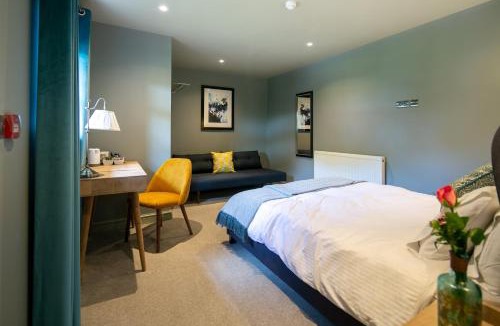 Balcombe Bed & Breakfast | The Cowdray Arms