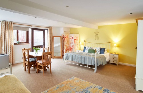 Hickling Bed & Breakfast | The Cowshed @ Dairy Barns