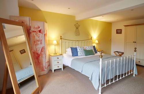 Hickling Bed & Breakfast | The Cowshed @ Dairy Barns