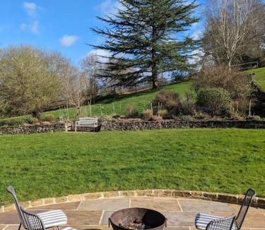 Busbridge Apartment | The Cowshed