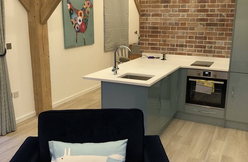 Tenterden House | The Cowshed, Luxury Barn Conversion, Tenterden