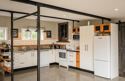 Waikino House | The Cowshed